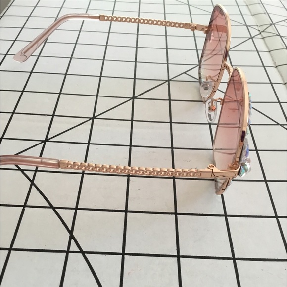 Womens Rhinestone Embellished Sunglasses - Picture 2 of 6